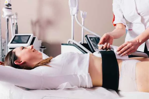 woman having body sculpting to help improve her body image and her mental health Whitley Bay